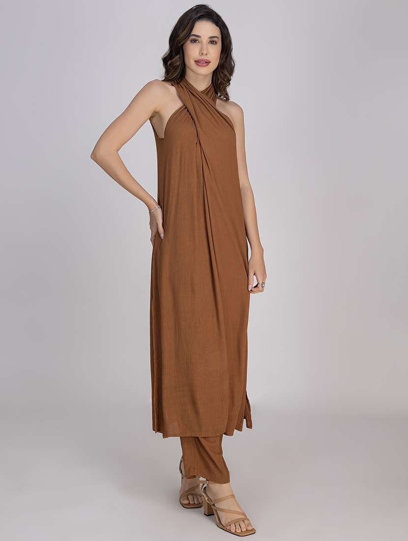 women solid halter neck n flared kurta - 22181387 -  Standard Image - 2