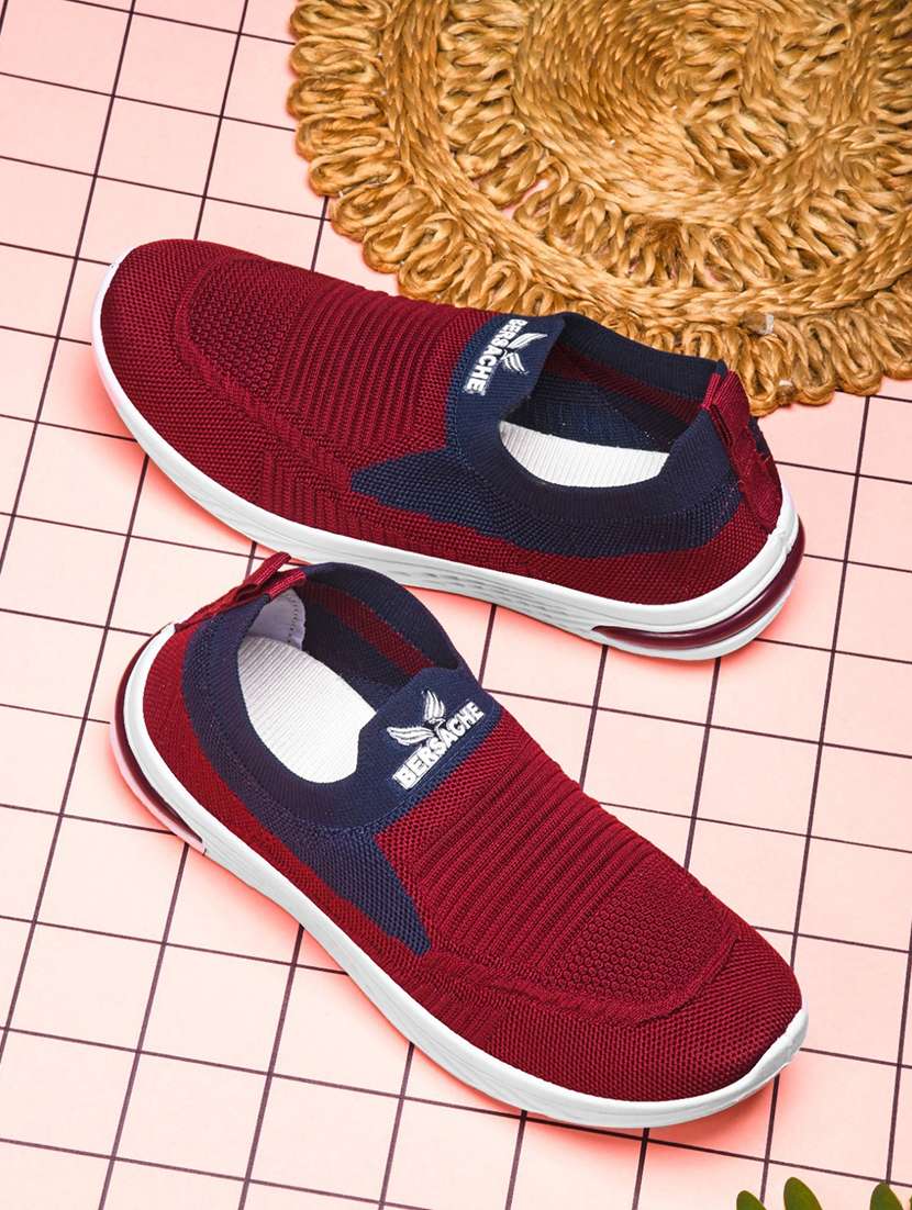 women maroon slip on casual shoe