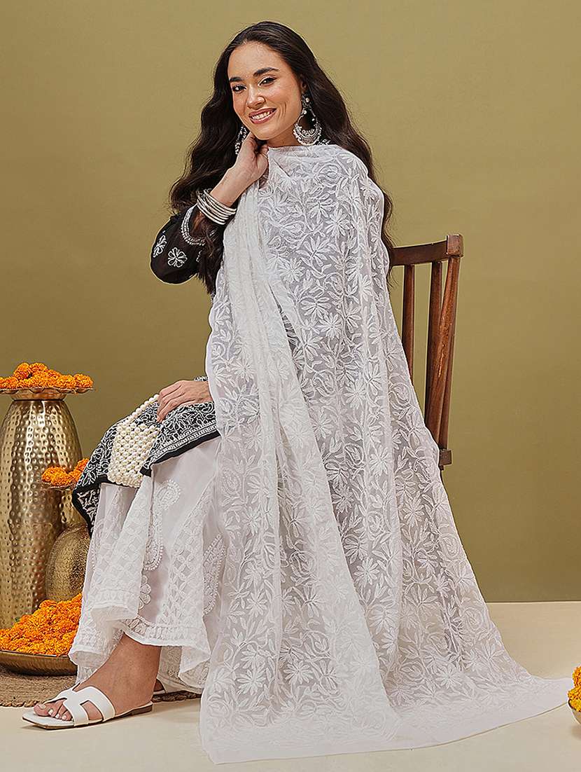 women solid with work chikankari dupatta - 22182116 -  Standard Image - 2