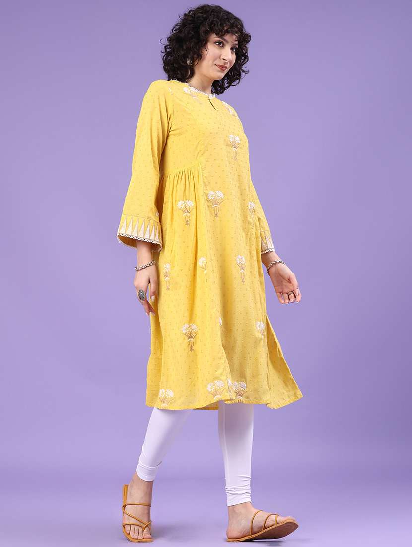 women self design three quarter sleeve a-line kurta - 22183109 -  Standard Image - 2