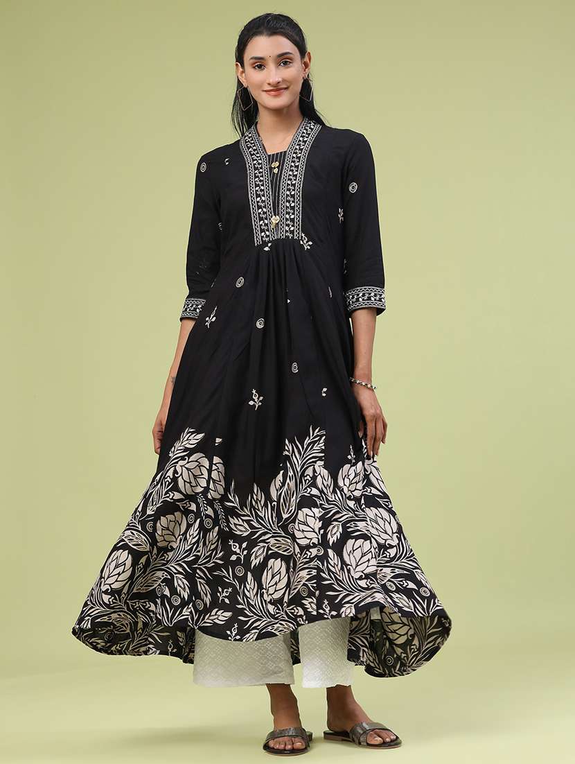 women floral three quarter sleeve flared kurta  - 22183276 -  Standard Image - 2