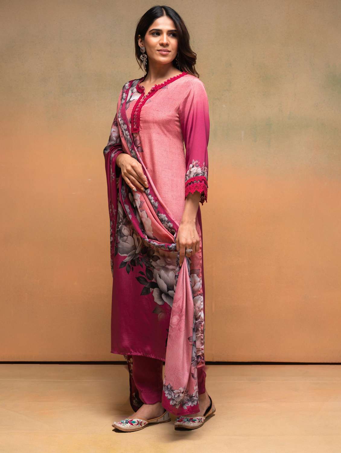 women floral printed three quarter sleeve kurta pant with dupatta set - 22183388 -  Standard Image - 2