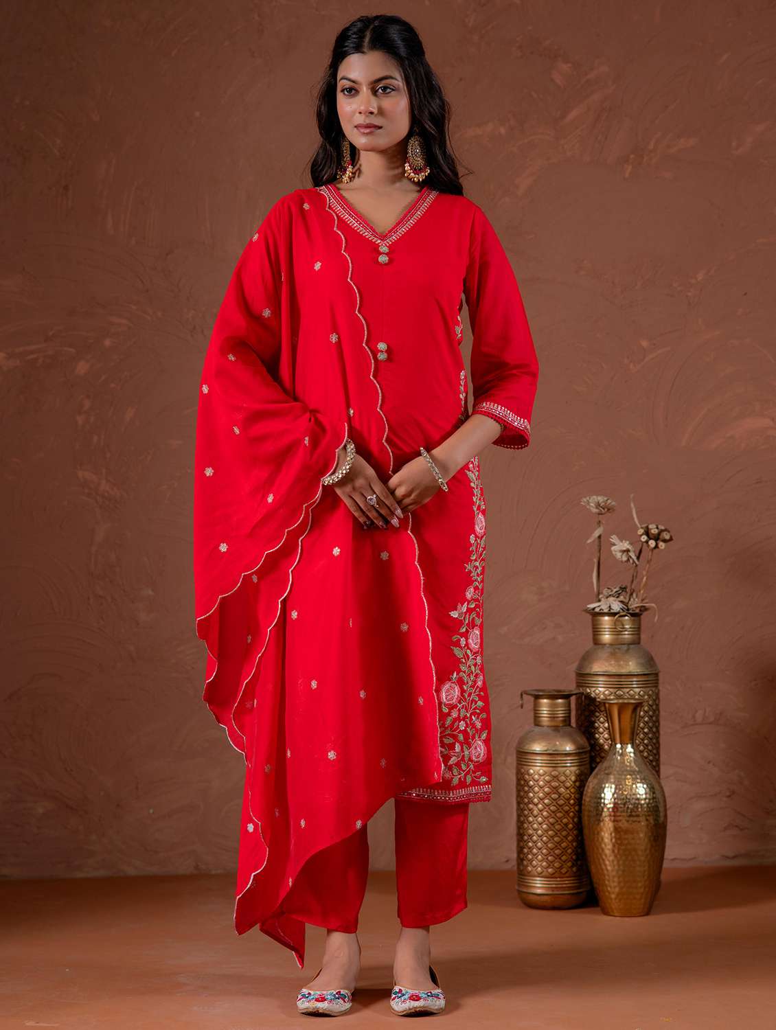 women solid with work three quarter sleeve kurta pant with dupatta set