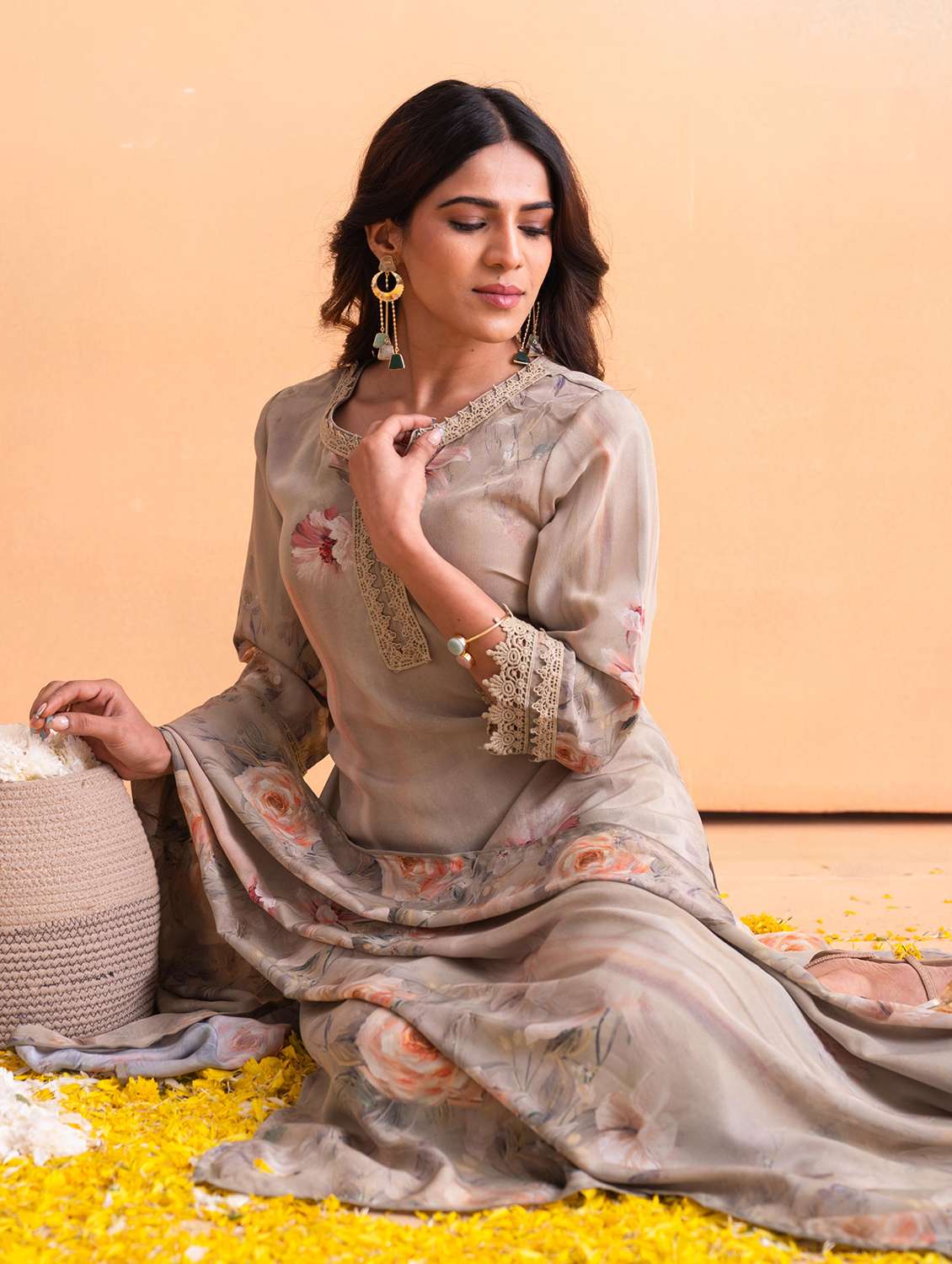 women floral printed three quarter sleeve kurta pant with dupatta set - 22183419 -  Standard Image - 2