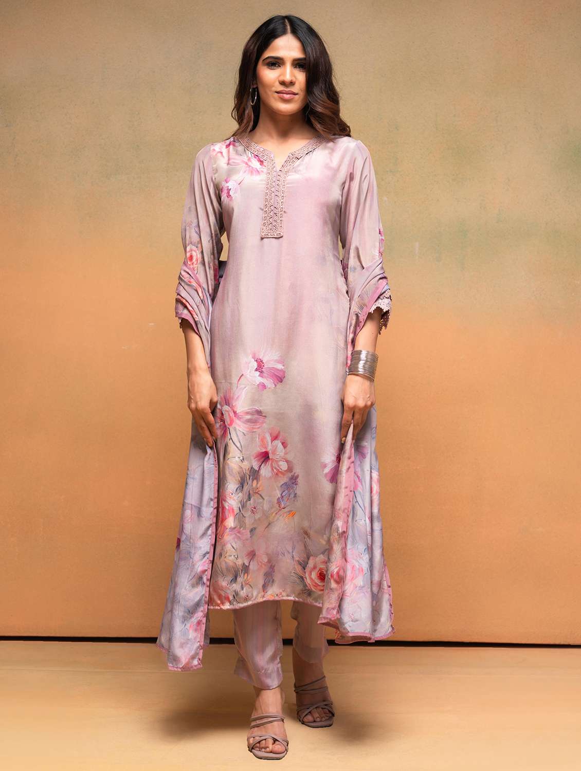 women floral printed three quarter sleeve kurta pant with dupatta set