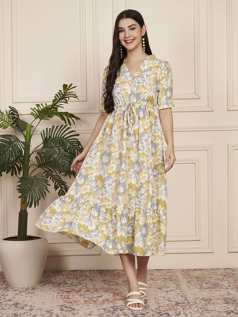 women printed short sleeve tiered dress - 22183572 -  Standard Image - 2
