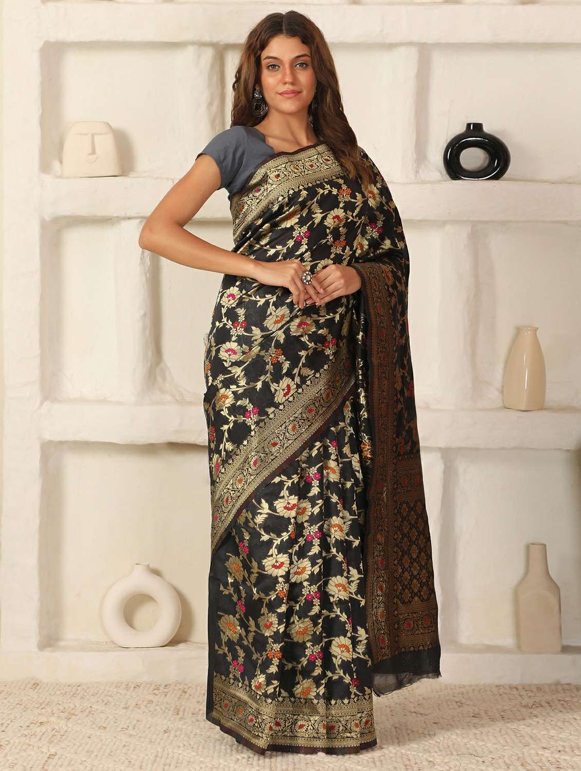 women self design banarasi saree with blouse - 22183706 -  Standard Image - 2
