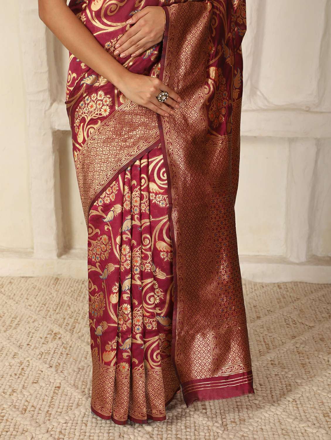 women self design banarasi saree with blouse - 22183708 -  Standard Image - 7