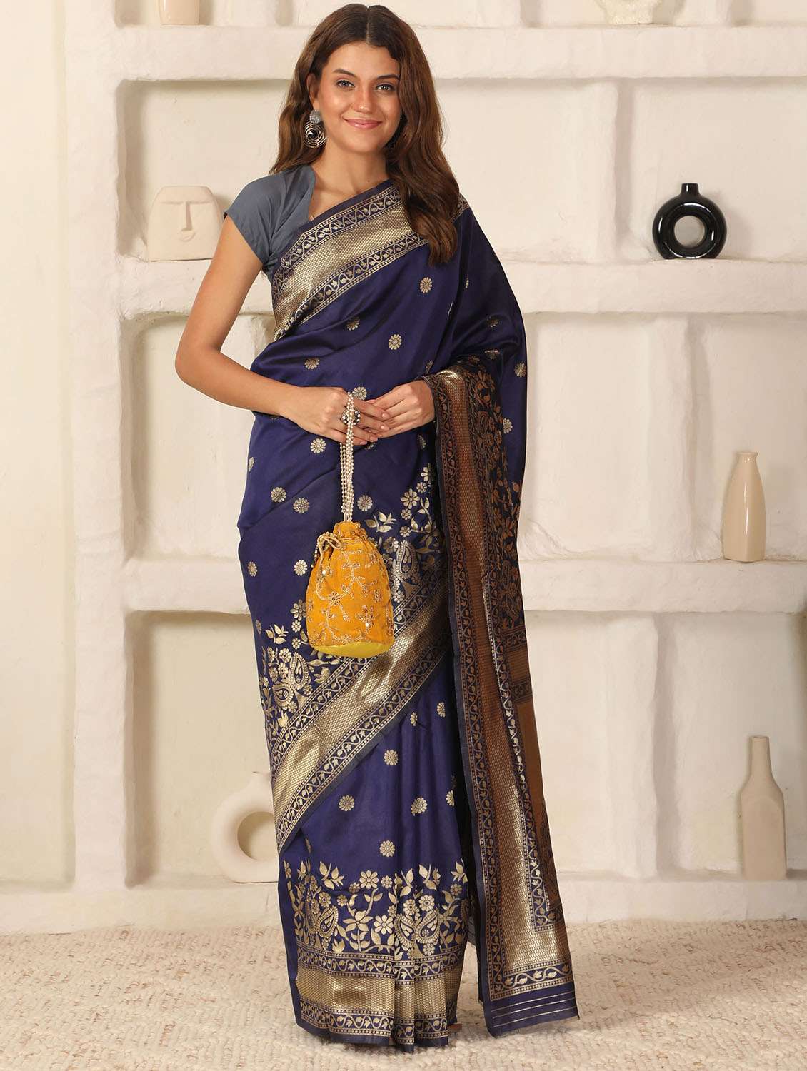 women self design banarasi saree with blouse - 22183710 -  Standard Image - 2