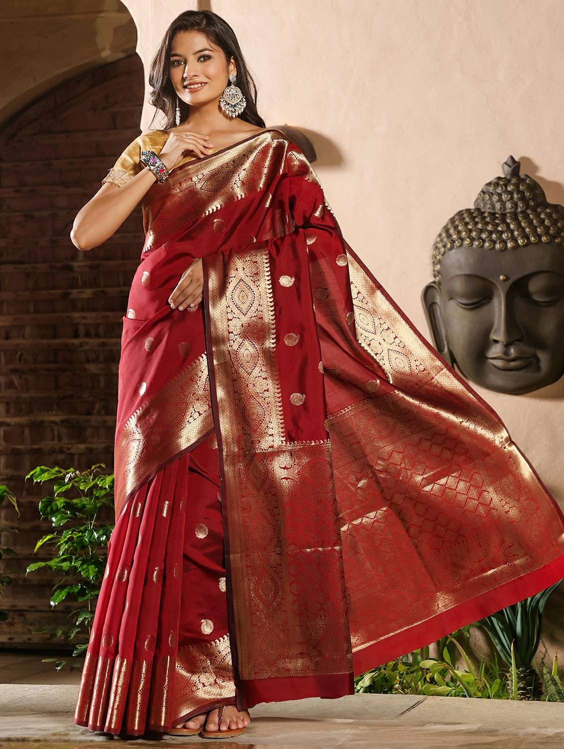 women self design banarasi saree with blouse - 22183719 -  Standard Image - 2