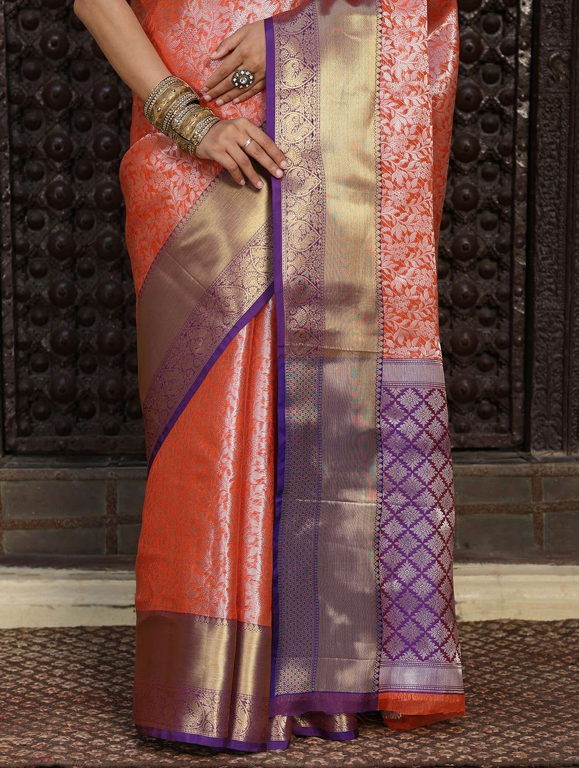 women self design banarasi saree with blouse - 22183733 -  Standard Image - 7