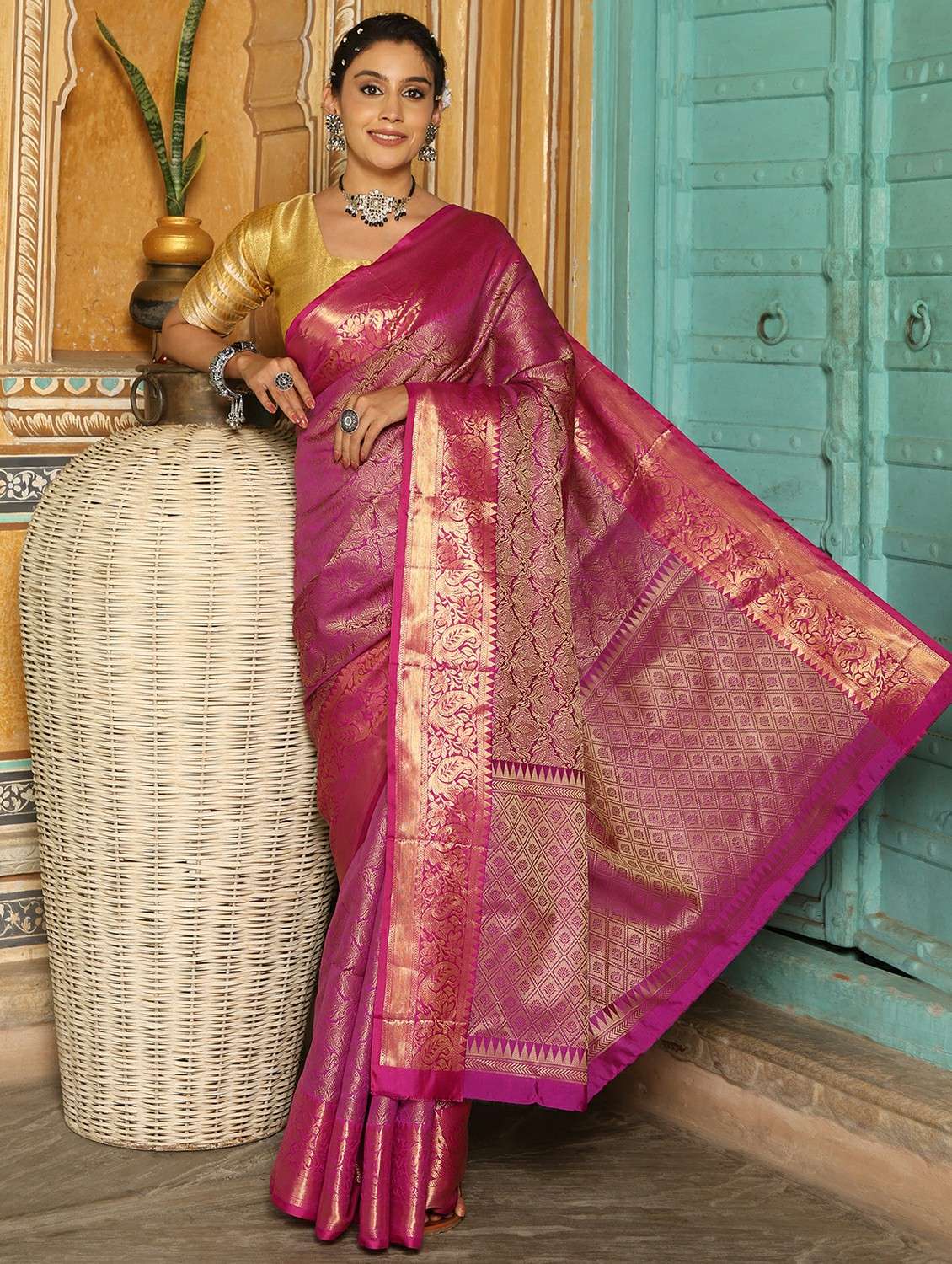 women self design banarasi saree with blouse - 22183739 -  Standard Image - 2