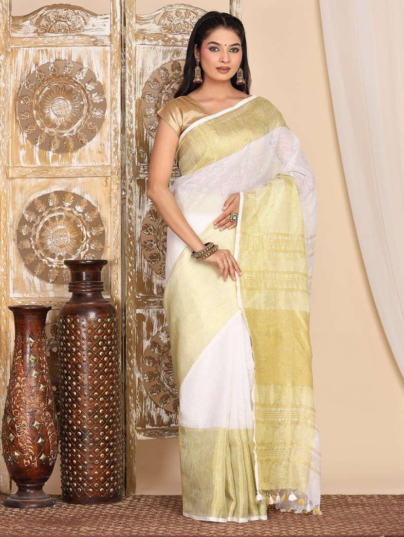 women solid with bordered saree with blouse