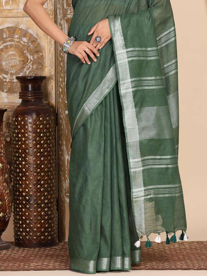 women solid with bordered saree with blouse - 22183750 -  Standard Image - 7