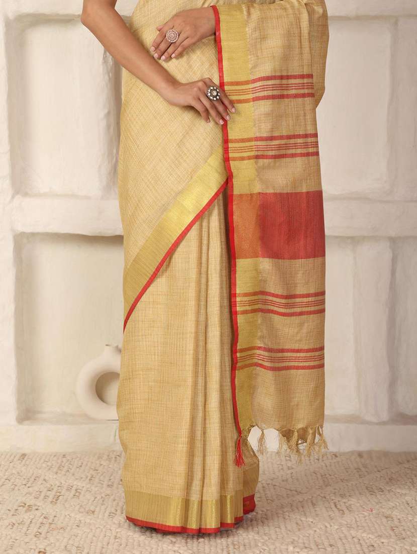 women solid with bordered saree with blouse - 22183775 -  Standard Image - 7
