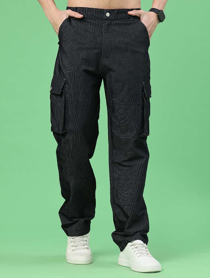men textured mid rise relaxed fit cargo