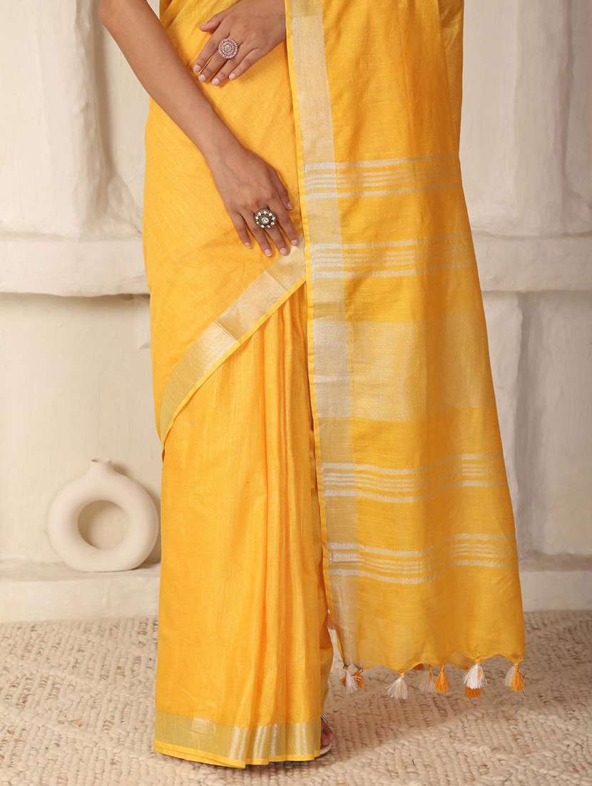 women solid with bordered saree with blouse - 22184204 -  Standard Image - 7