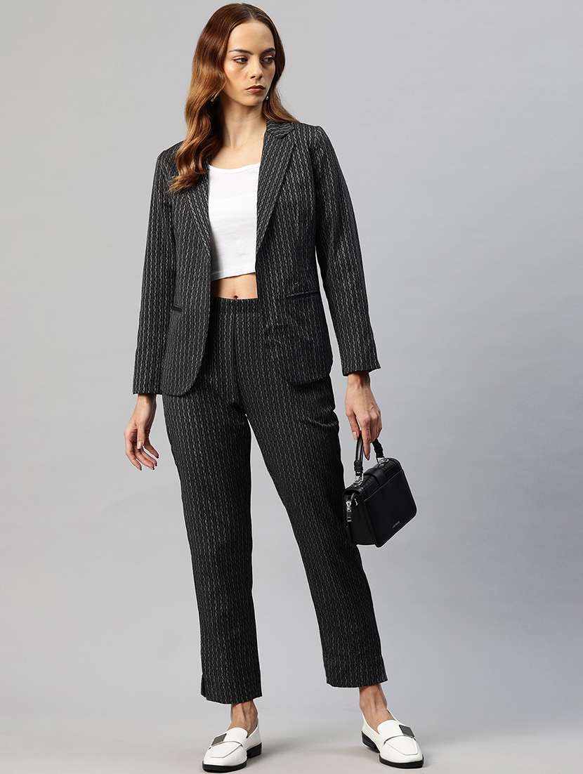 women self design blazer & trouser co-ord set