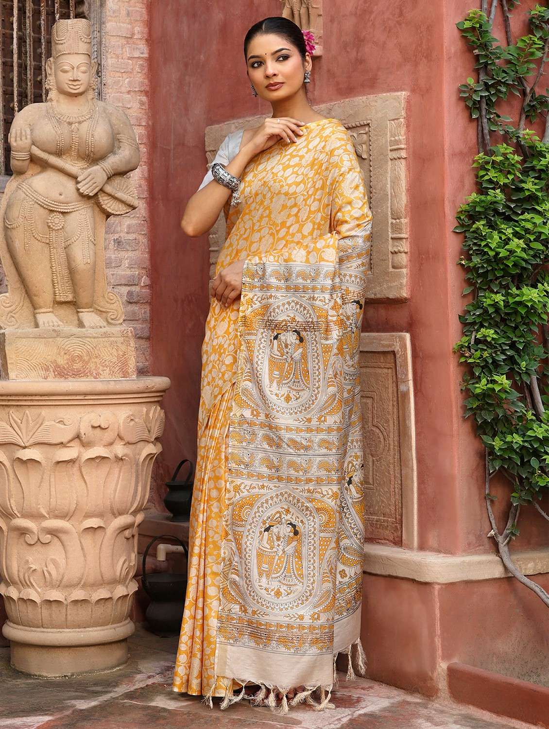 women printed casual wear saree with blouse - 22184292 -  Standard Image - 2