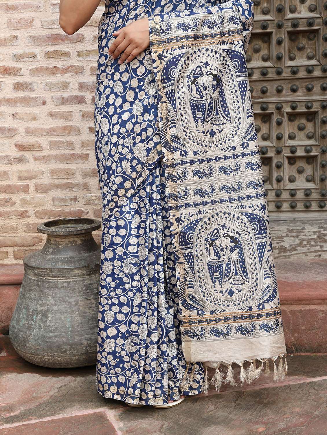 women printed casual wear saree with blouse - 22184295 -  Standard Image - 7