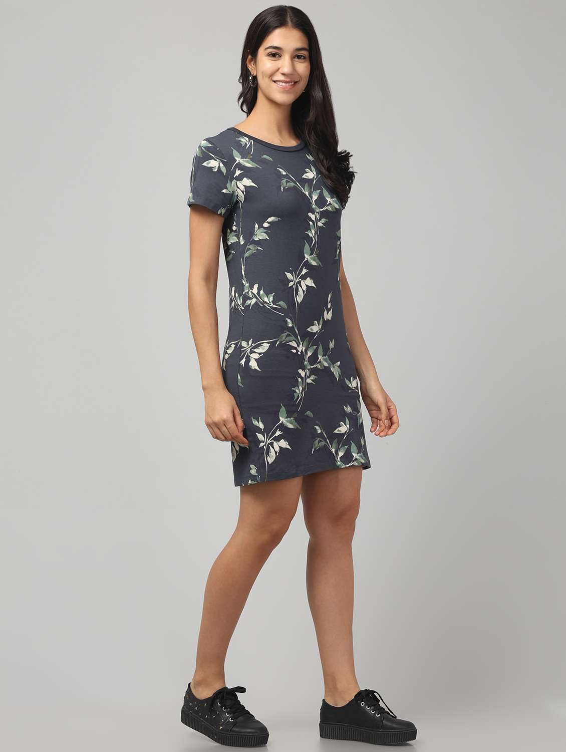 women printed short sleeve t-shirt dress - 22184366 -  Standard Image - 2