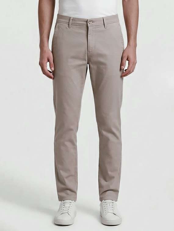 men solid mid rise chinos casual trouser
