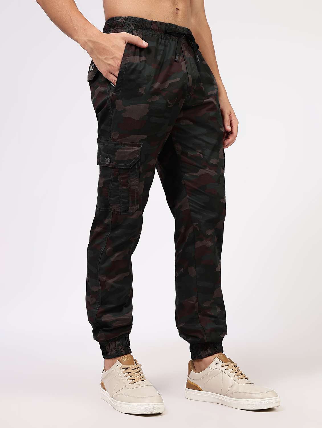 men camouflage mid rise regular fit jogger - 22184664 -  Standard Image - 2
