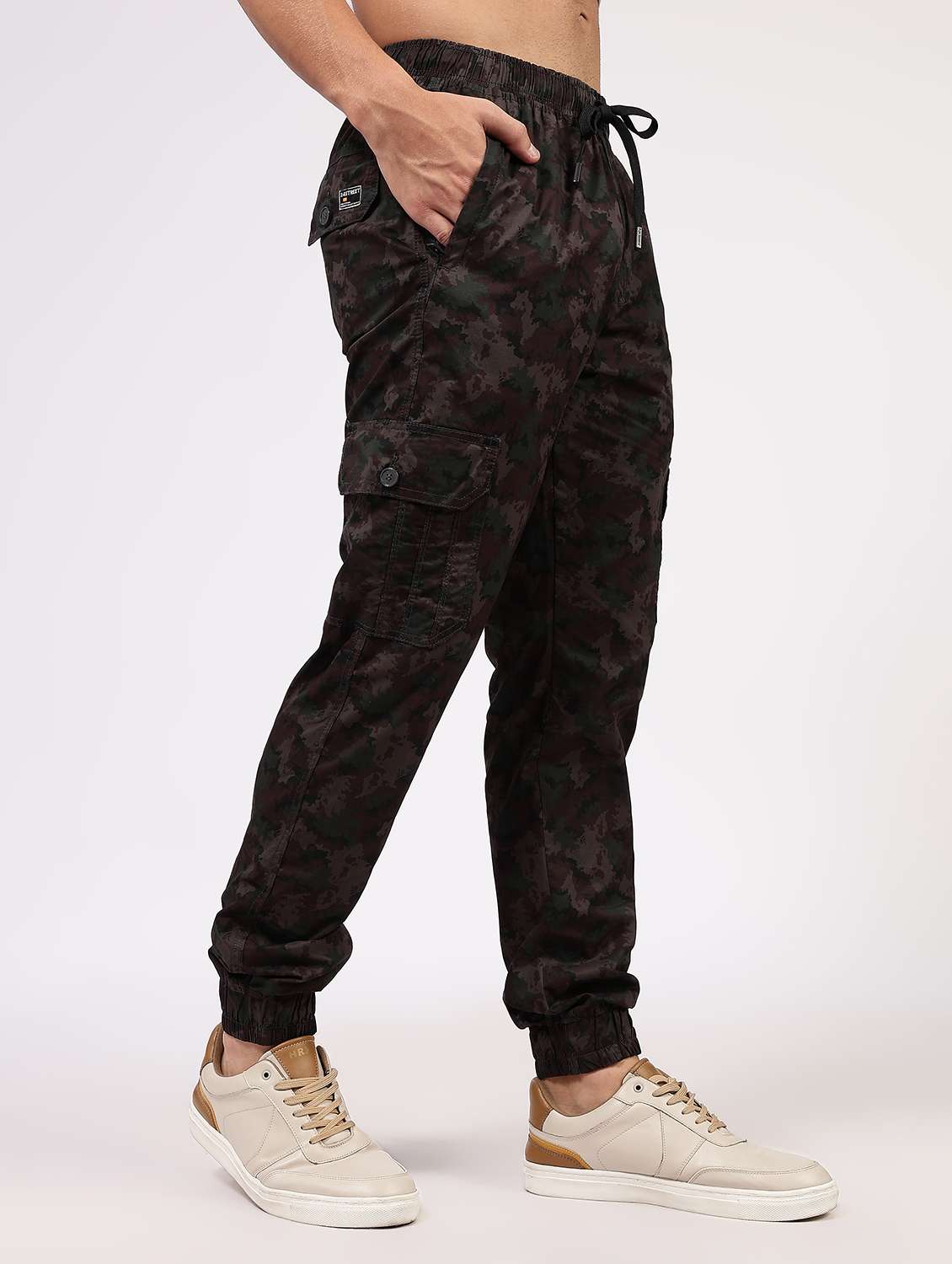 men camouflage mid rise regular fit jogger - 22184665 -  Standard Image - 2
