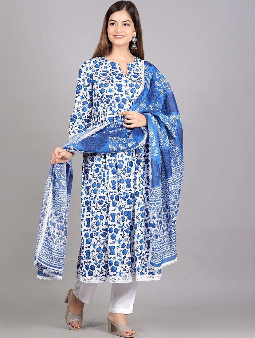 women floral three quarter sleeve kurta pant with dupatta set