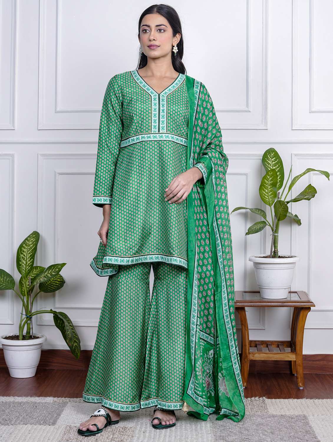 women printed long sleeve kurta sharara with dupatta set