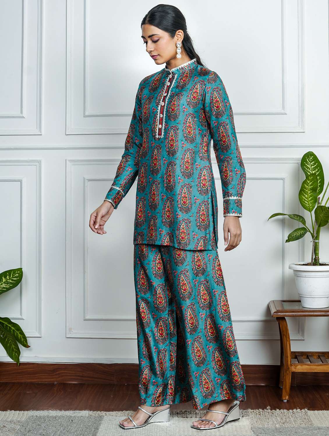 women printed long sleeve kurta palazzo set - 22185089 -  Standard Image - 2
