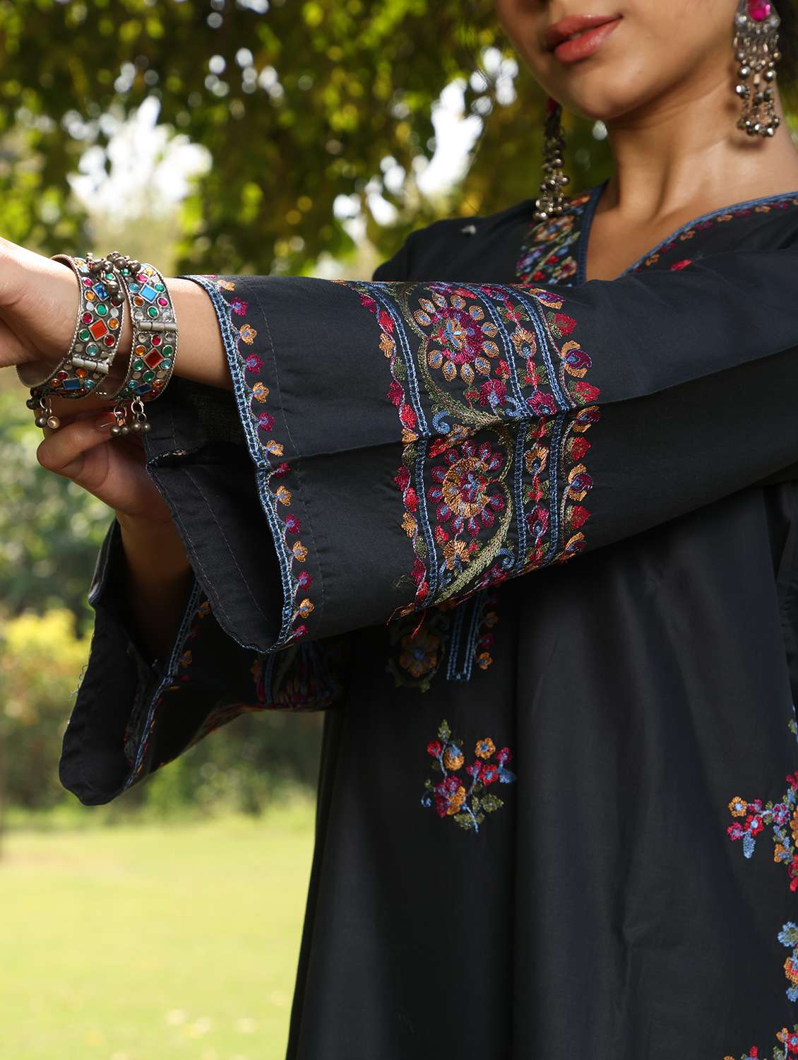 women solid with work long sleeve kurta pant set - 22185100 -  Standard Image - 2