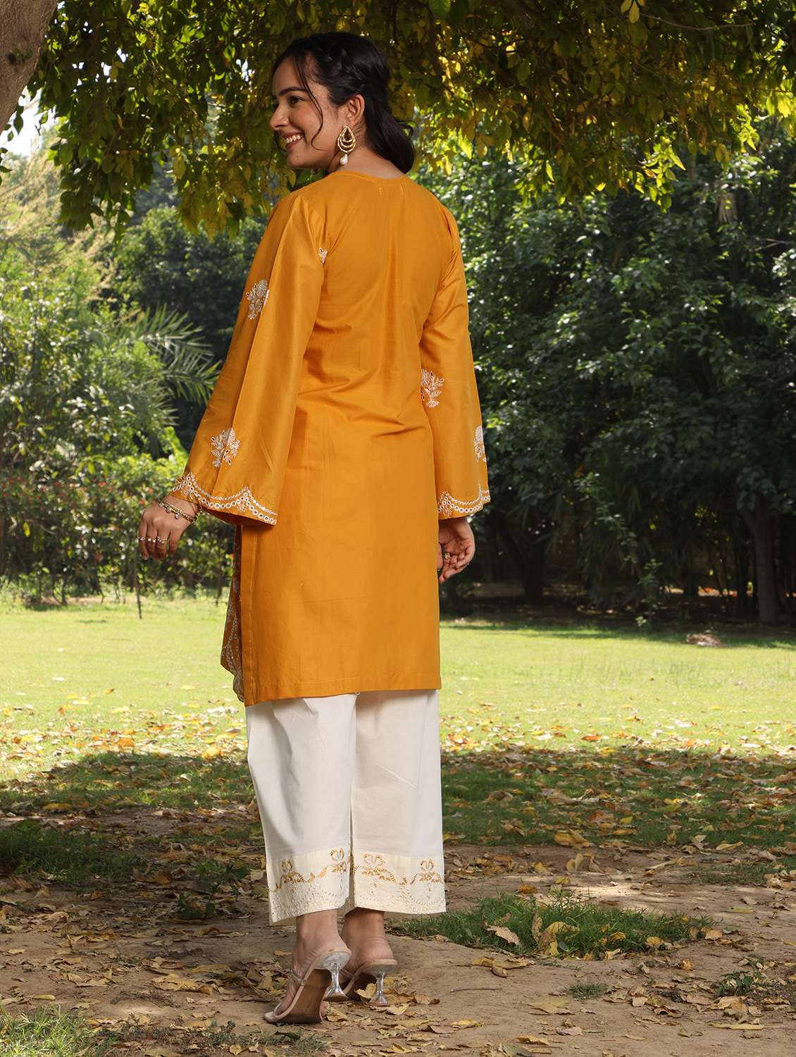 women solid with work long sleeve straight kurta  - 22185115 -  Standard Image - 2