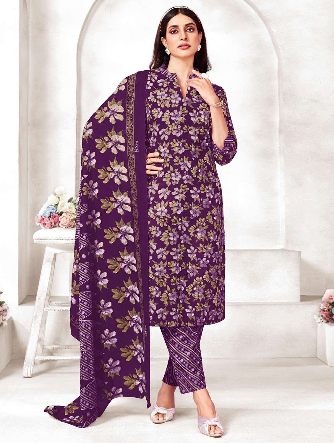 women floral printed three quarter sleeve kurta pant with dupatta set