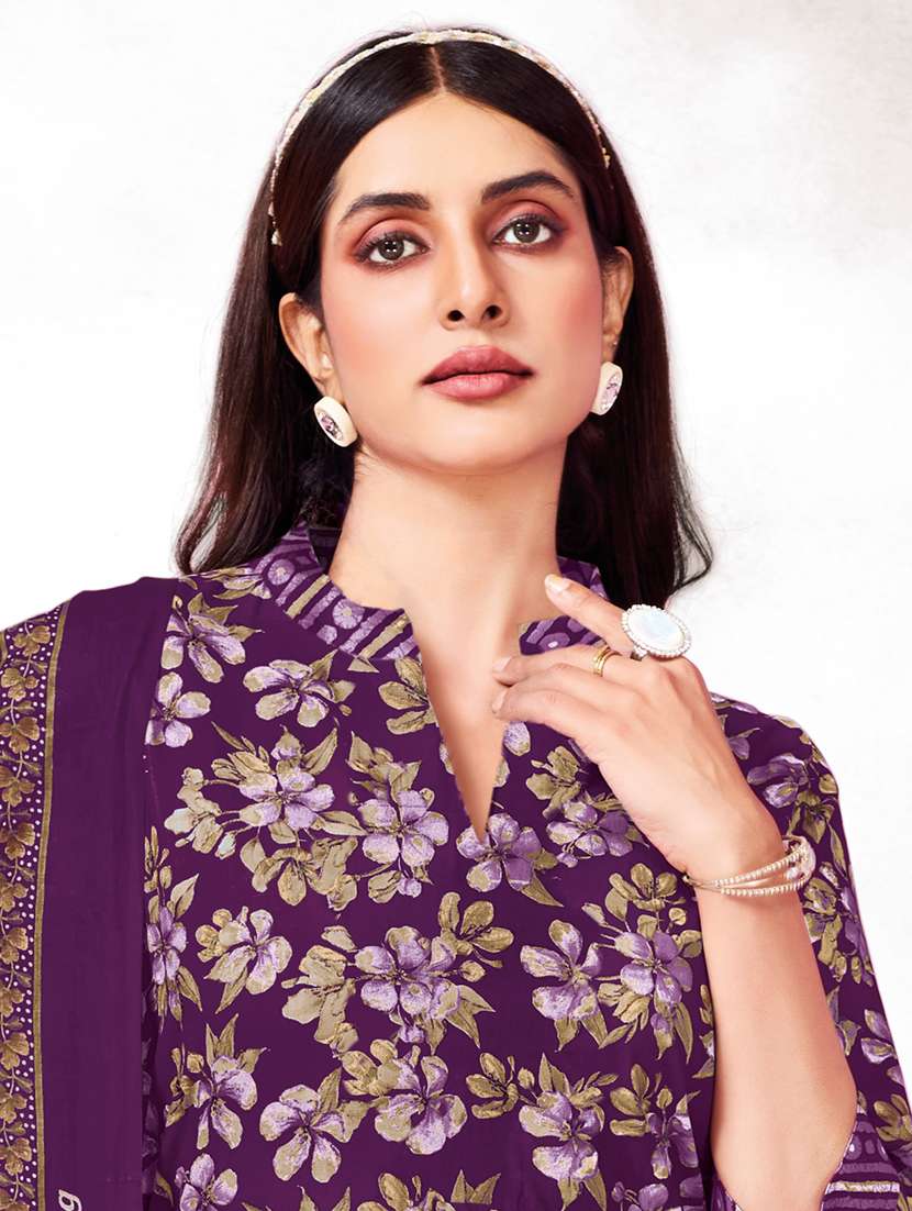 women floral printed three quarter sleeve kurta pant with dupatta set - 22185140 -  Standard Image - 2