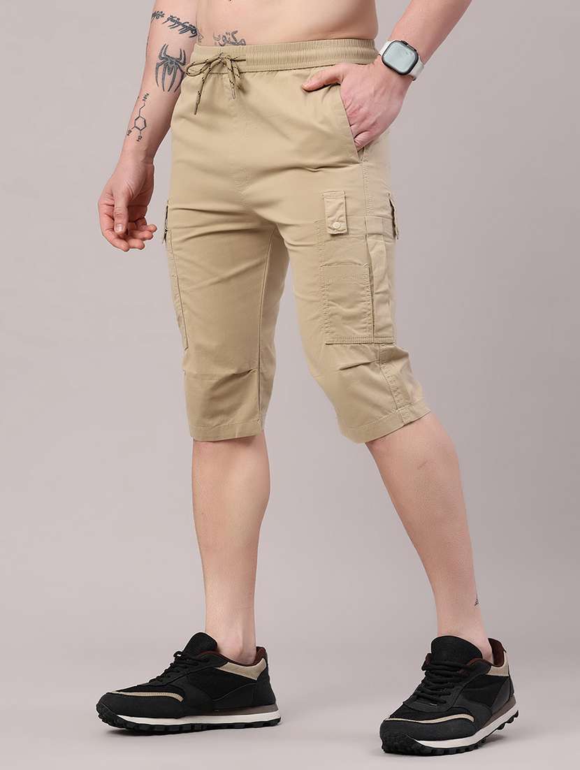 men solid mid rise three fourth shorts - 22185473 -  Standard Image - 2