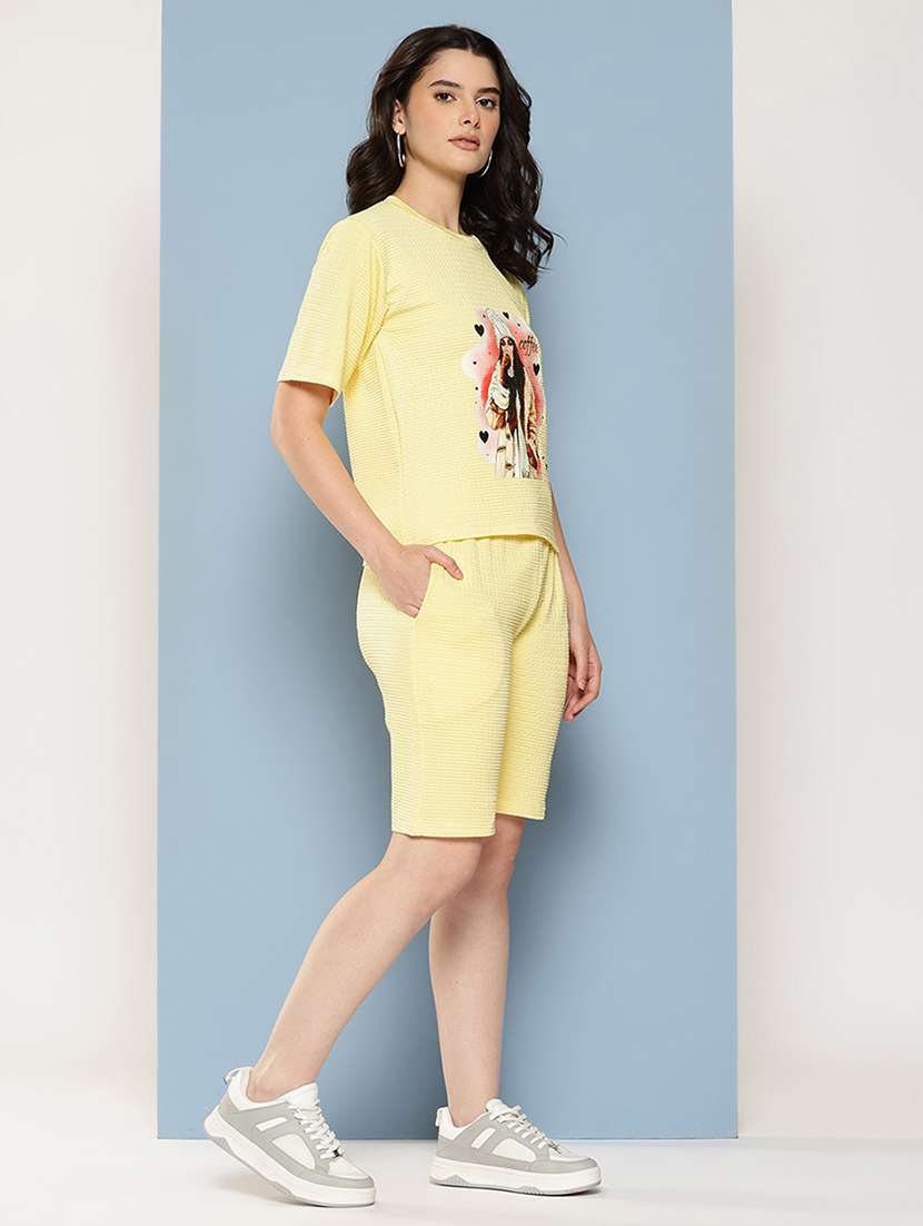 women printed top and shorts co-ord set - 22186139 -  Standard Image - 2