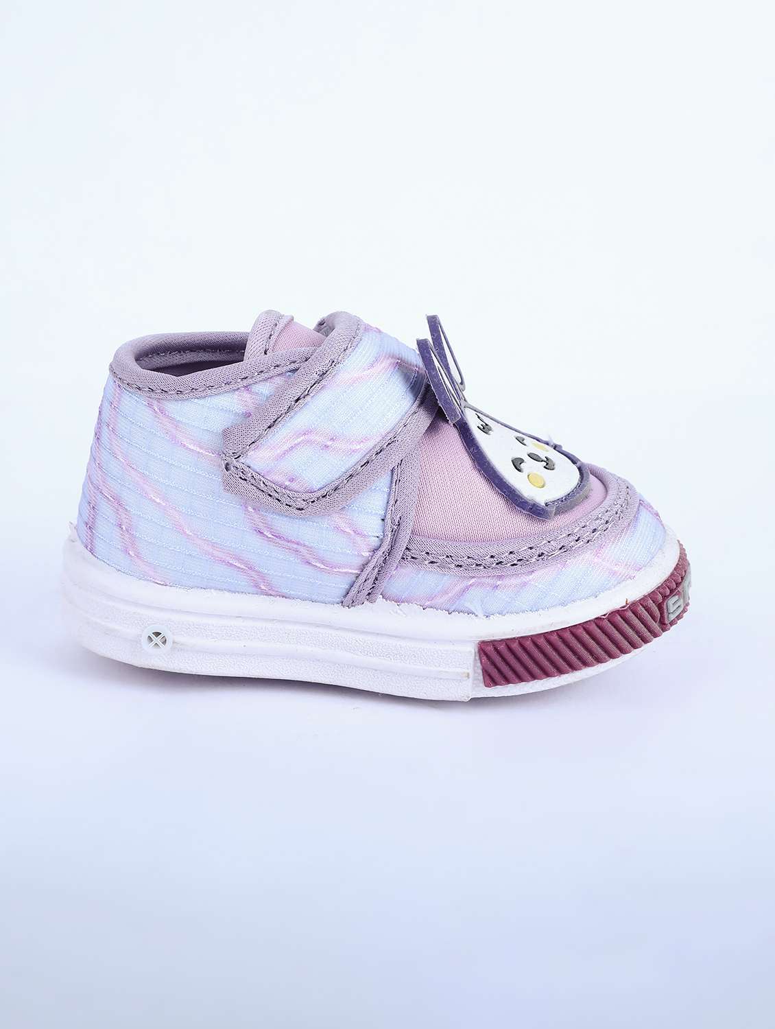 girls printed casual sneakers - 22186639 -  Standard Image - 2