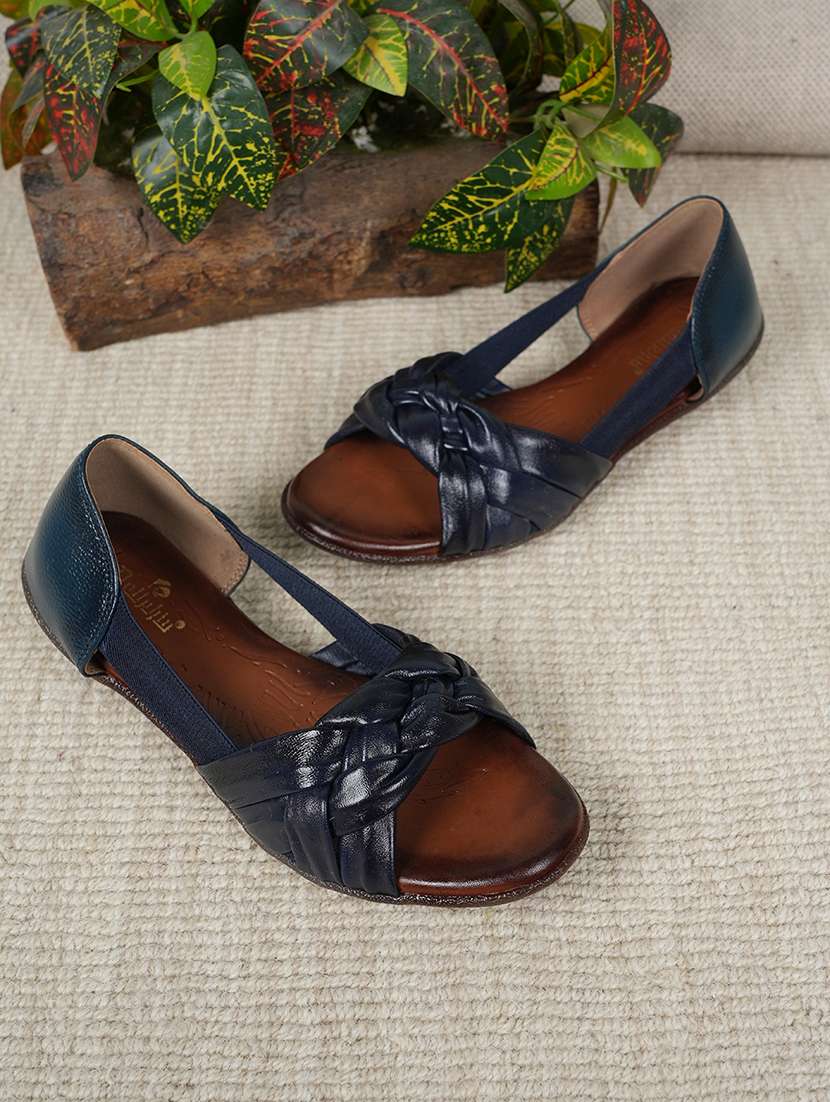 women slip on ballerina