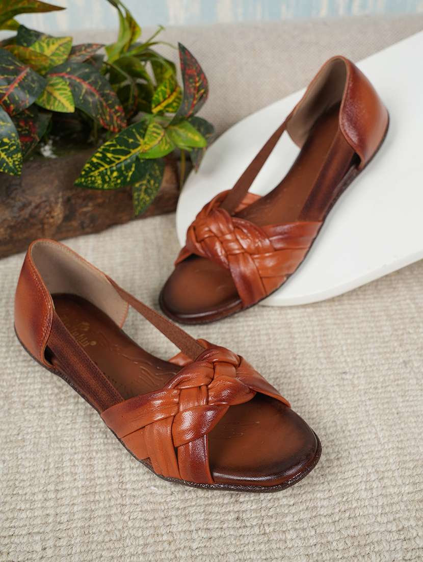 women slip on ballerina