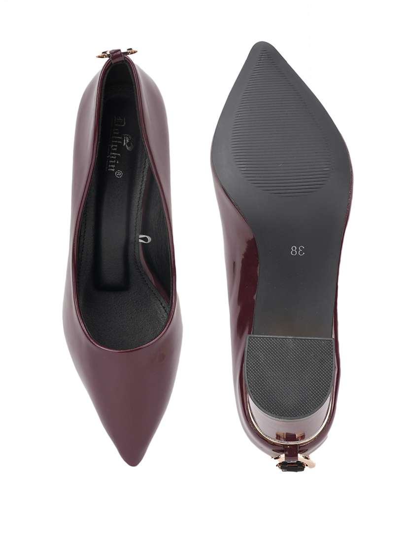 women slip on pump - 22187108 -  Standard Image - 2