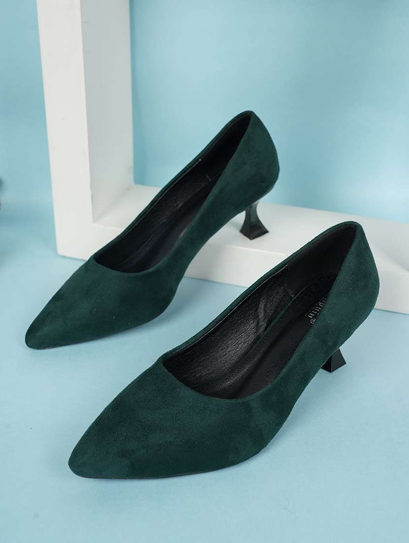 women slip on pump