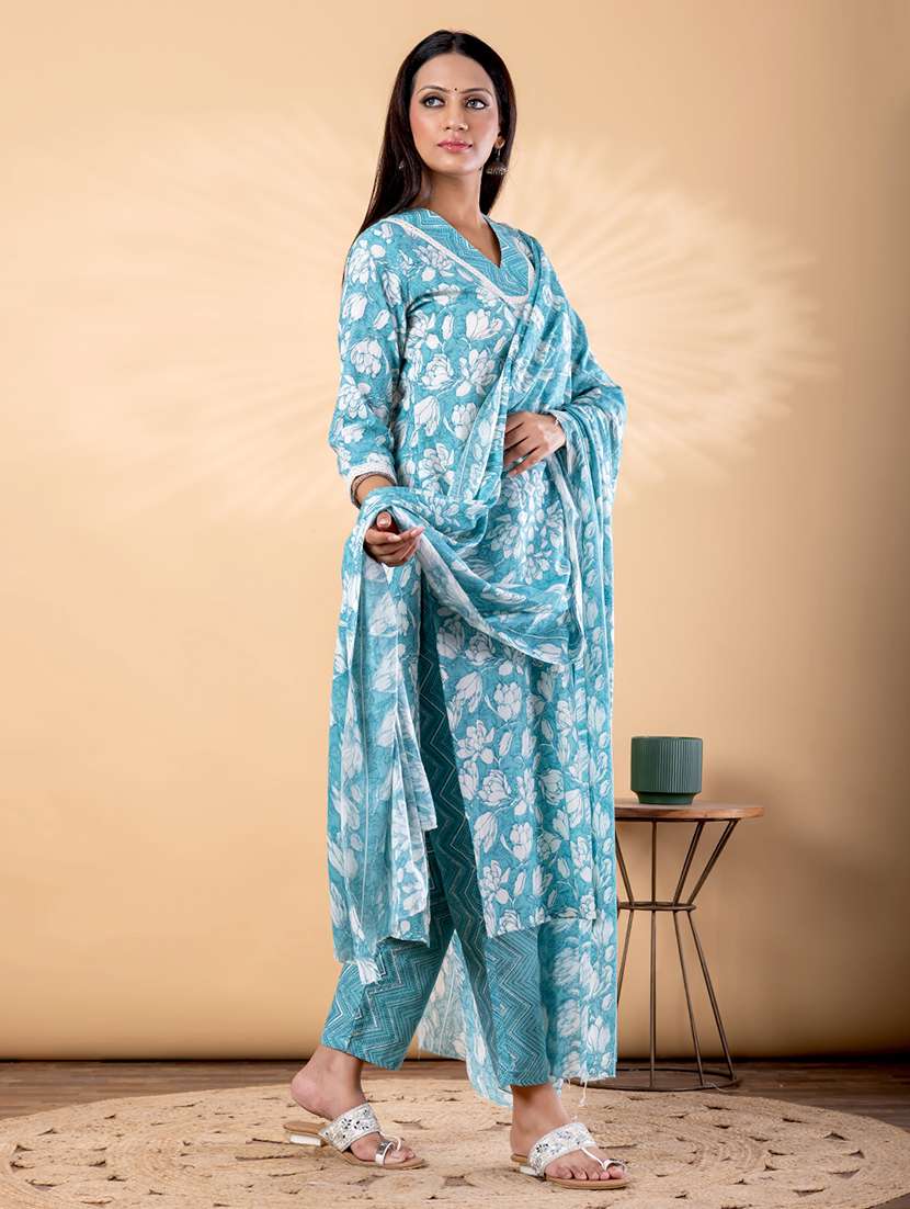 women floral printed three quarter sleeve kurta pant with dupatta set - 22187414 -  Standard Image - 2