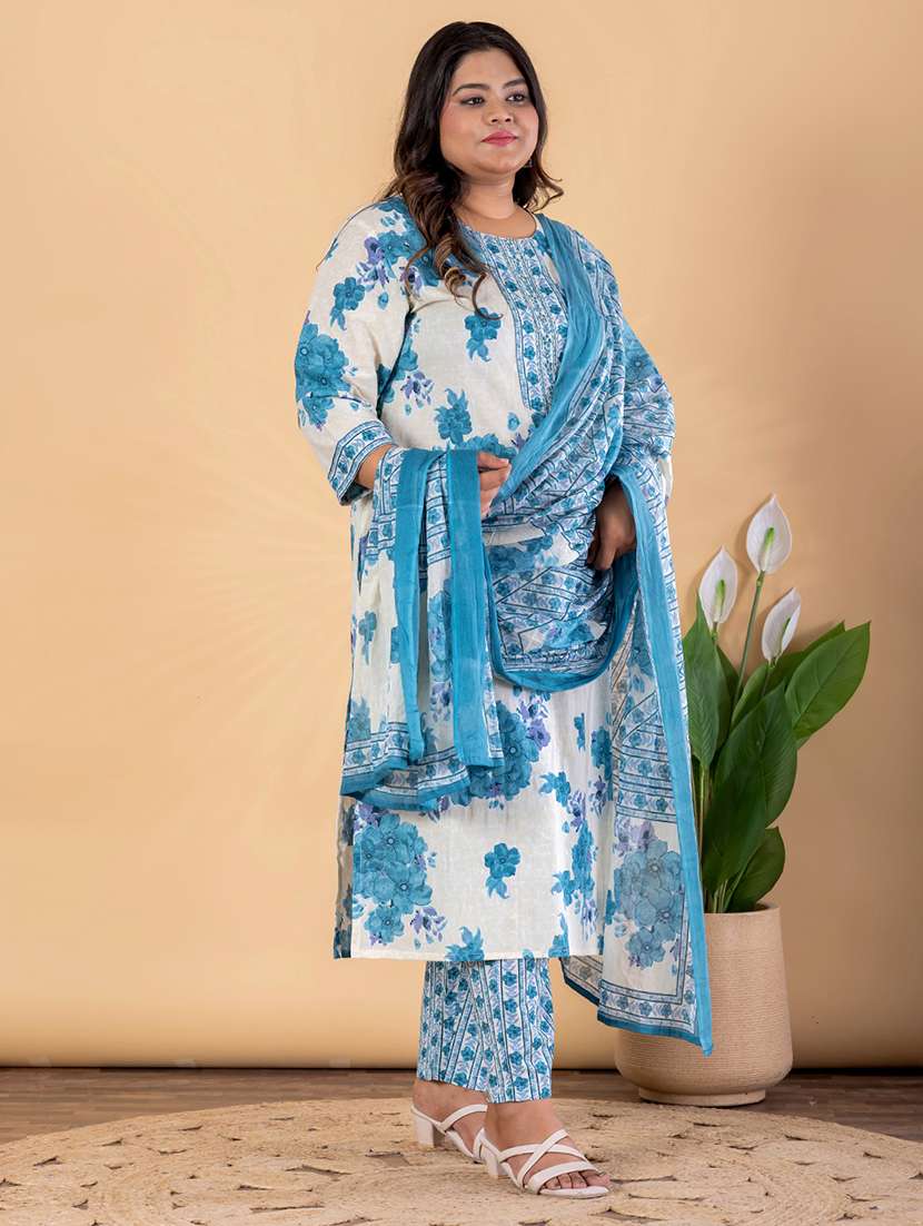 women plus size three quarter sleeve kurta pant with dupatta set - 22187433 -  Standard Image - 2
