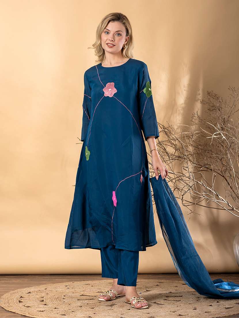 women solid with work three quarter sleeve kurta pant with dupatta set - 22187444 -  Standard Image - 2
