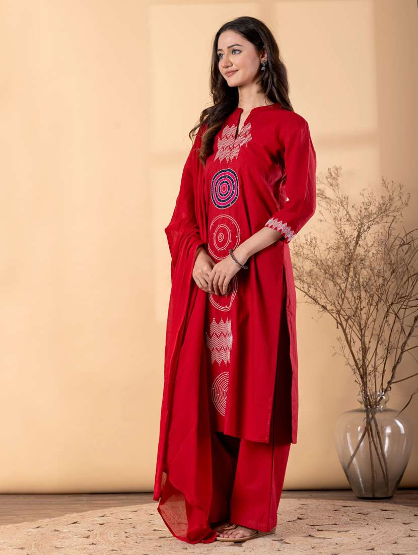 women solid with work three quarter sleeve kurta palazzo with dupatta set - 22187452 -  Standard Image - 2
