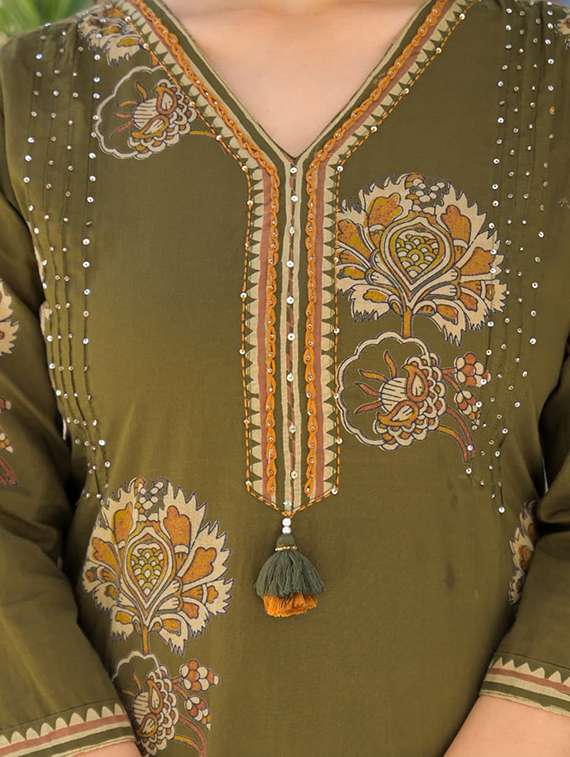 women floral three quarter sleeve kurta palazzo with dupatta set - 22187455 -  Standard Image - 7