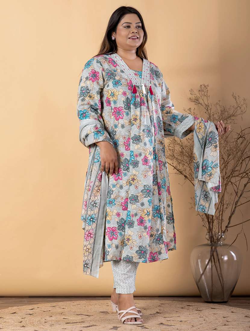 women plus size three quarter sleeve kurta pant with dupatta set - 22187474 -  Standard Image - 2