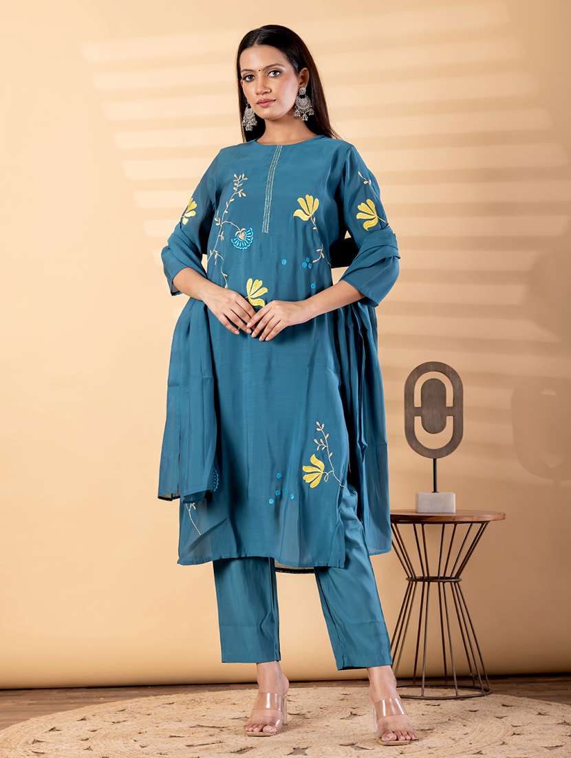 Women Solid With Work Three Quarter Sleeve Kurta Pant With Dupatta Set - 22187491 -  Standard Image - 2