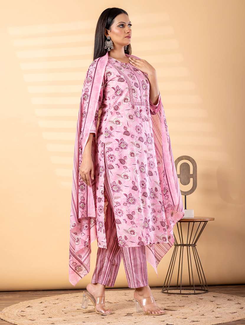women floral three quarter sleeve kurta pant with dupatta set - 22187513 -  Standard Image - 2